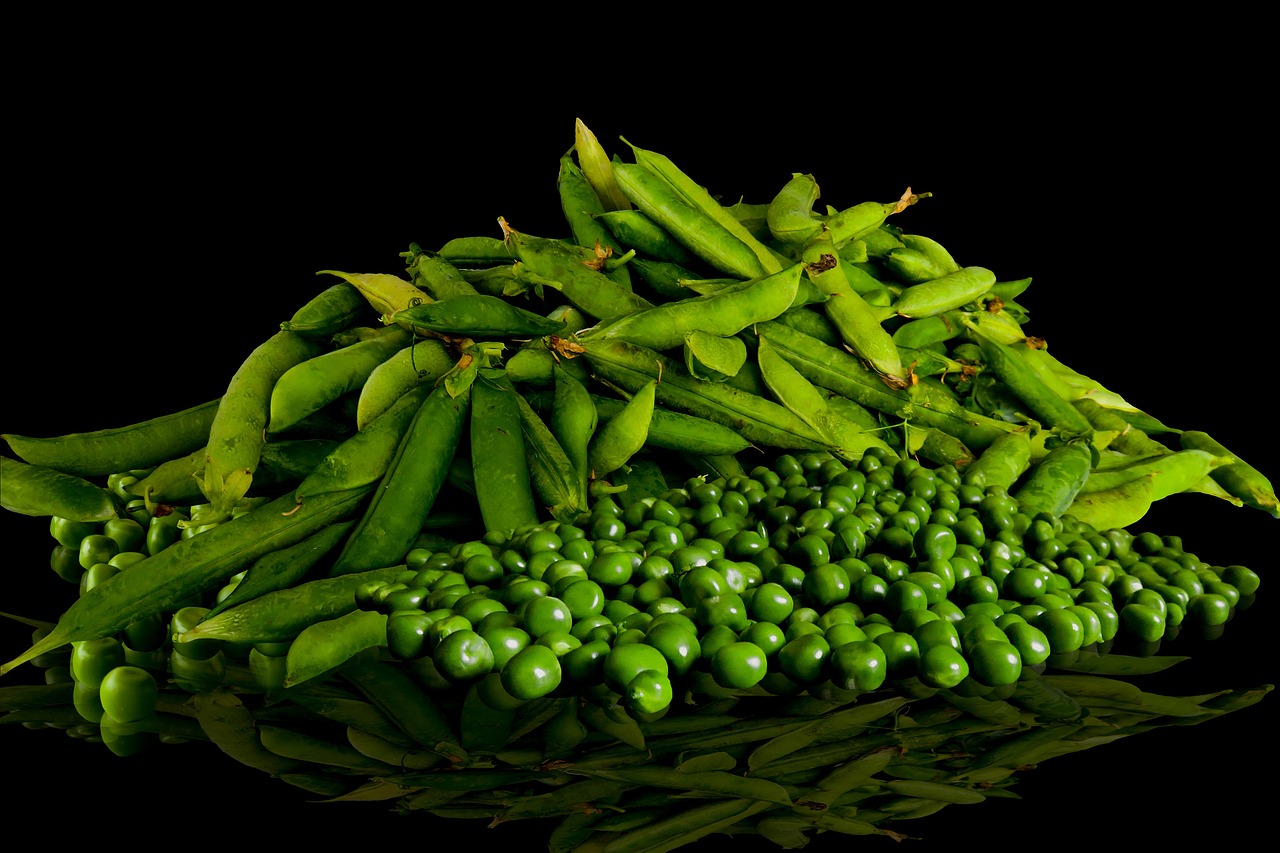 10 Delicious Ways to Use Fresh Peas in Cooking
